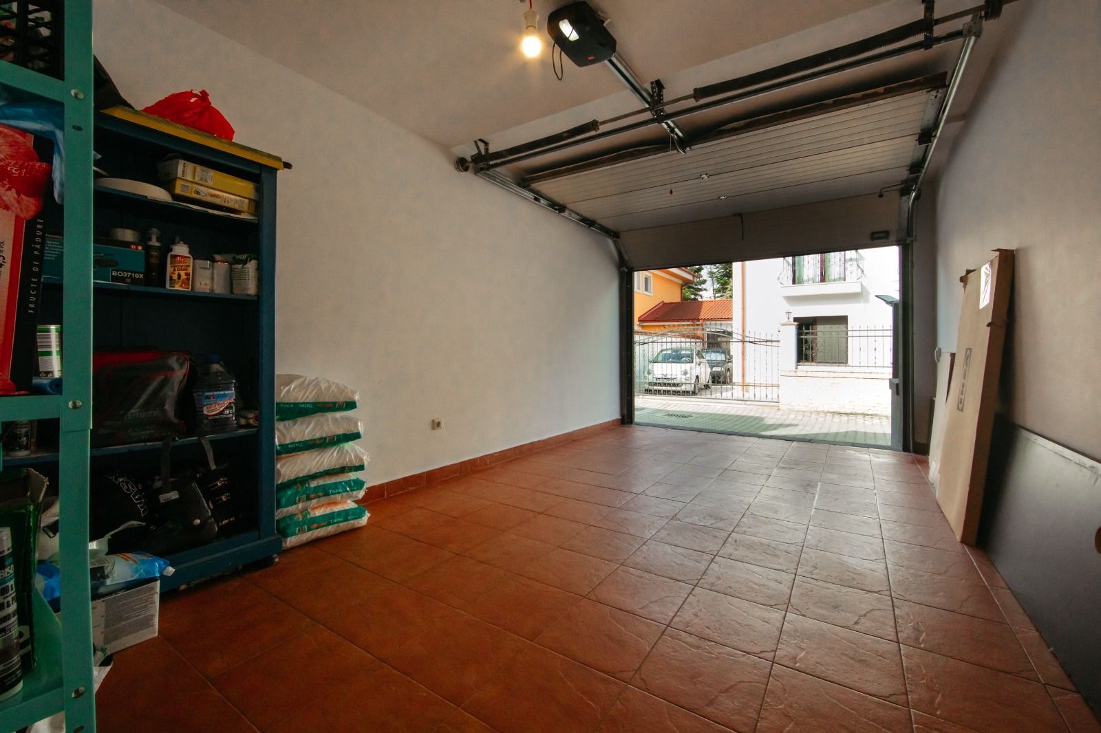 Vilă modernă  cu curte generoasă în Iancu Nicolae - Poză 26