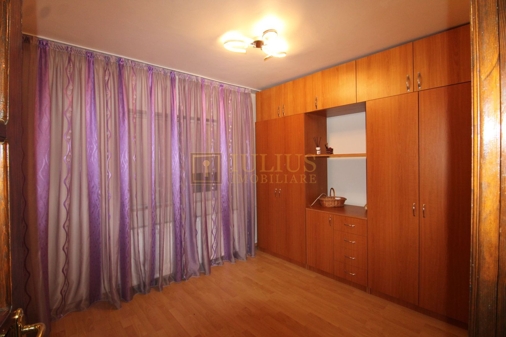 2 camere, izolat, zona liniștită, situat langa parcul Bucovina - Poză 3