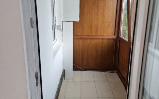 Apartament 2 camere decomandat -spatios ,balcon inchis, zona Sarelui - Poză 8