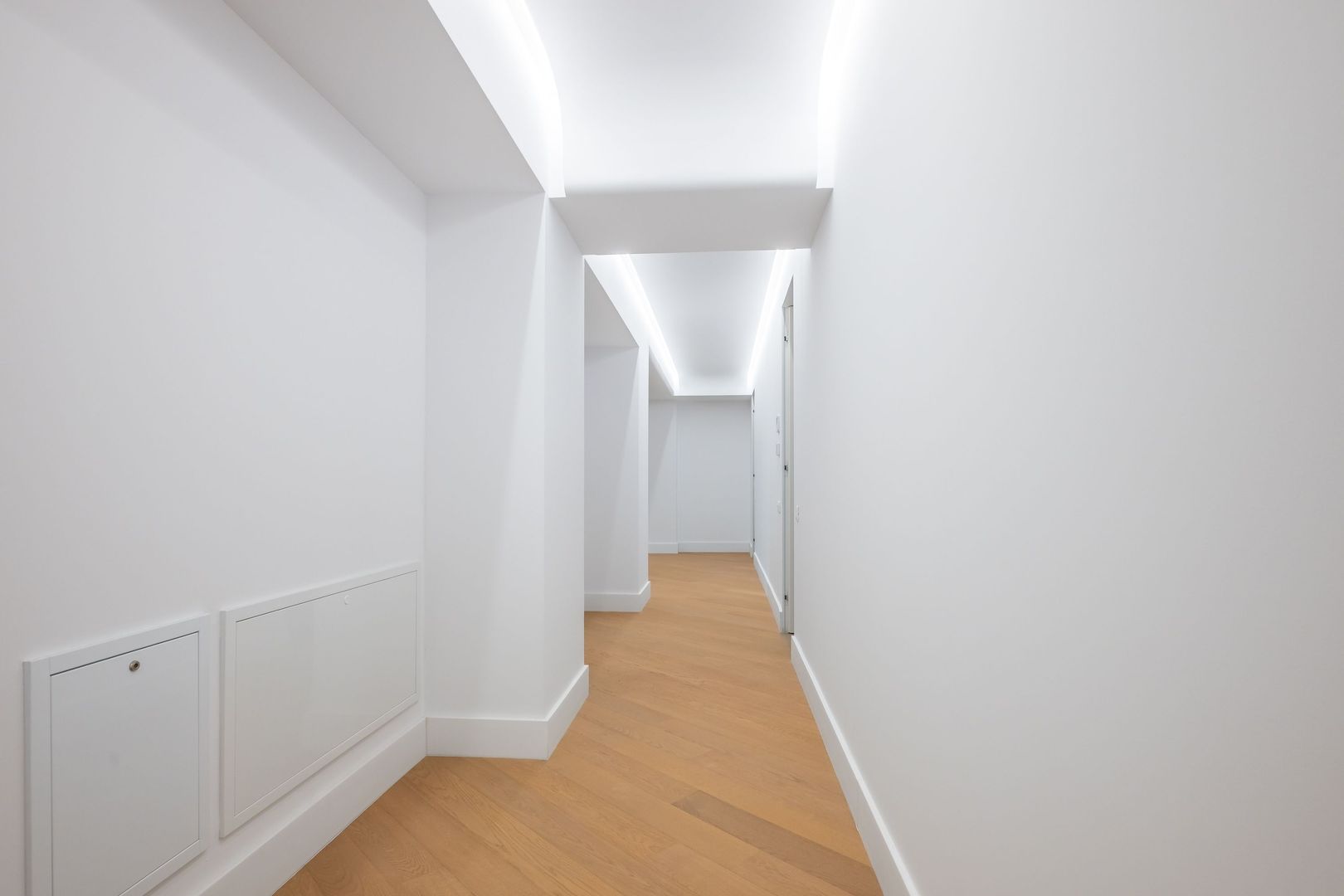 CORTINA 126 | Apartament exclusivist | Vedere dubla | 2,900 Eur/mpc | LUX - Poză 8