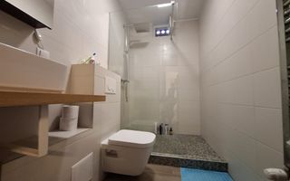 De vânzare apartament 2 camere – zona M. Viteazu cu priveliste deosebita - Poză 12