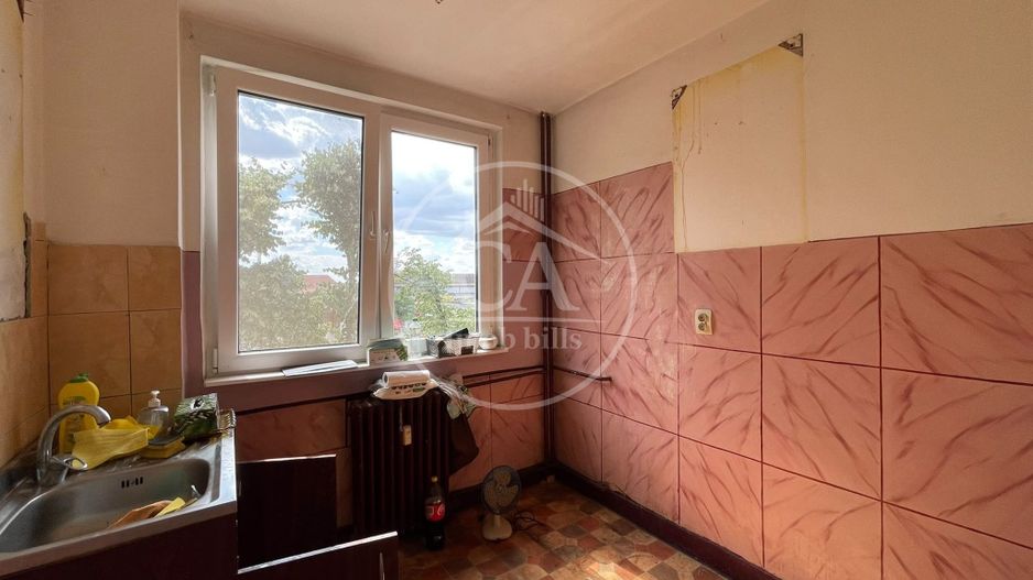 Apartament de vânzare cu 2 camere în zona Rogerius, Oradea - Poză 7
