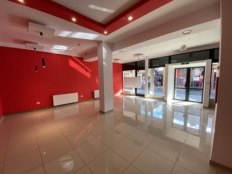 Spațiu comercial de închiriat – 246 mp – Complex Orizont - Poză 1