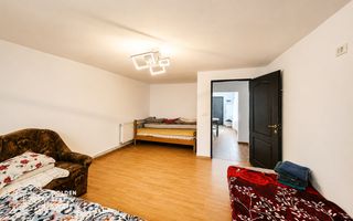 Casa cu 2 corpuri de cladire, oras Lipova - Poză 7