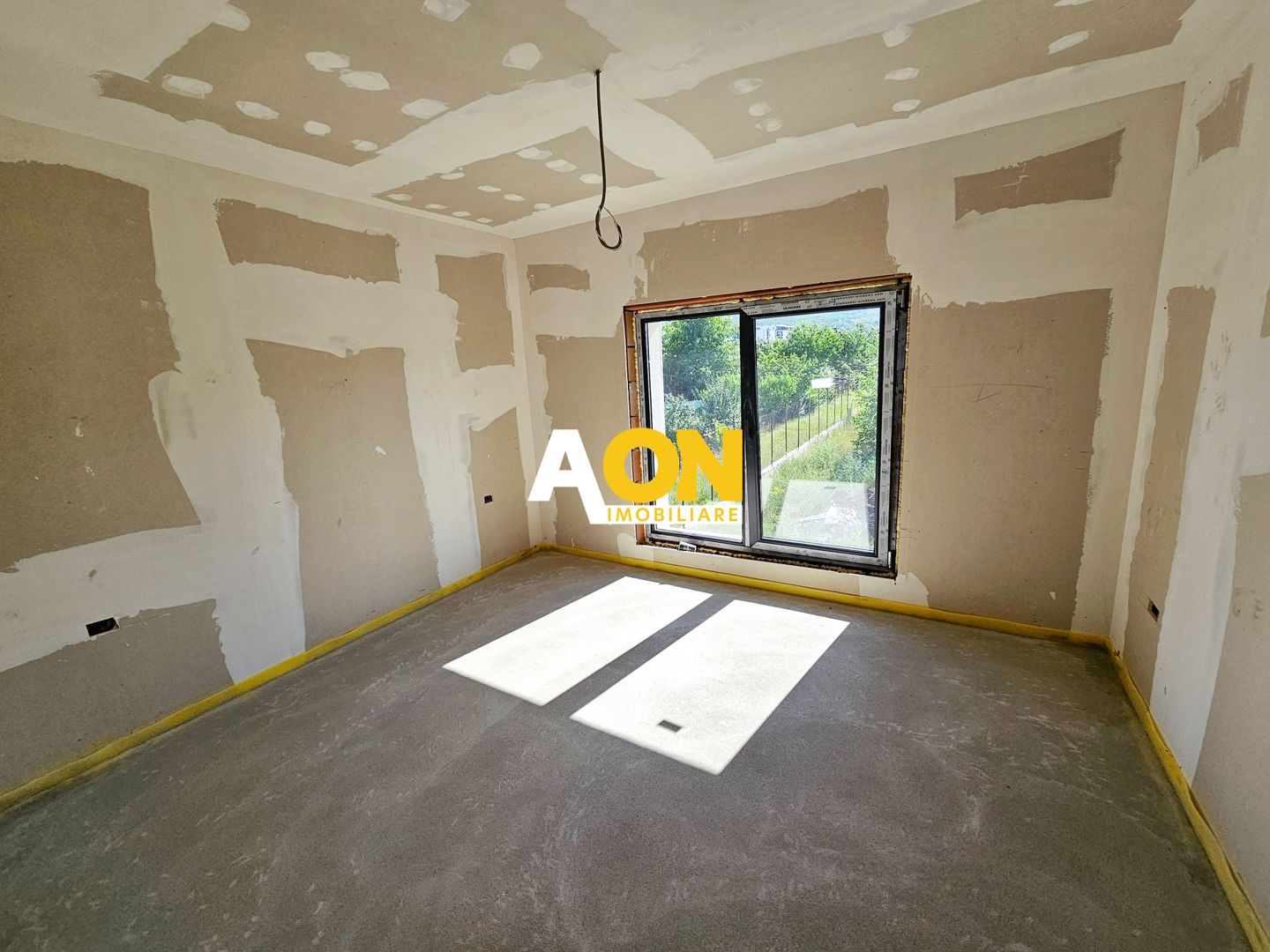 Casa noua, 4 camere, 700 mp teren, toate utilitatile, Micesti - Poză 12