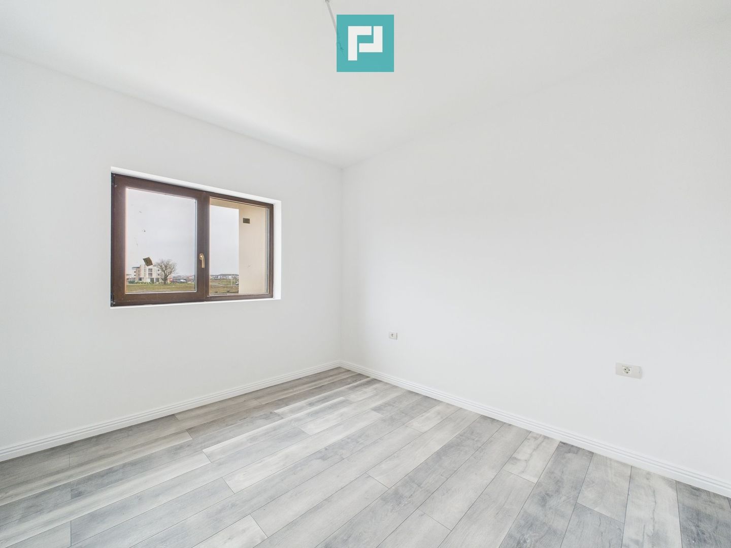 Duplex 105 mp, teren 255 mp, Mosnița Nouă - Poză 9