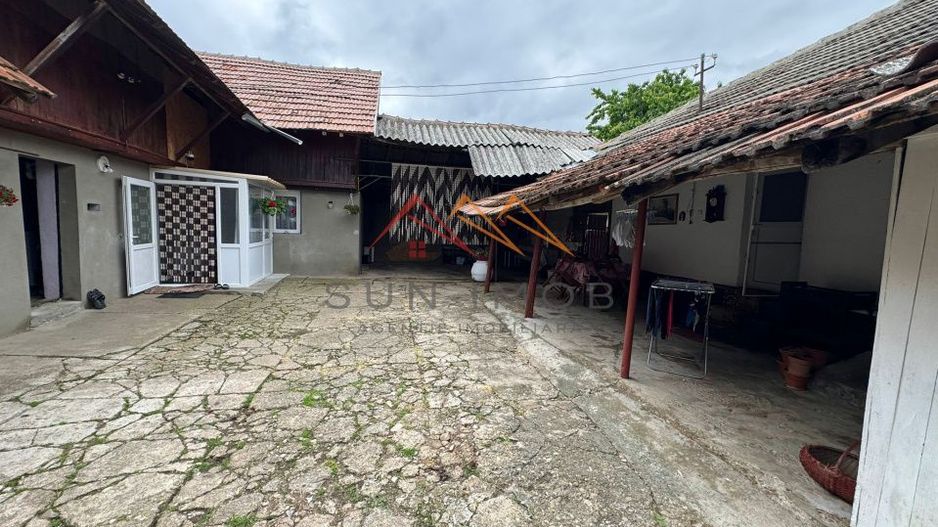 Casa solida 5 camere, teren 736mp, toate utilitatile, CT - Poză 5