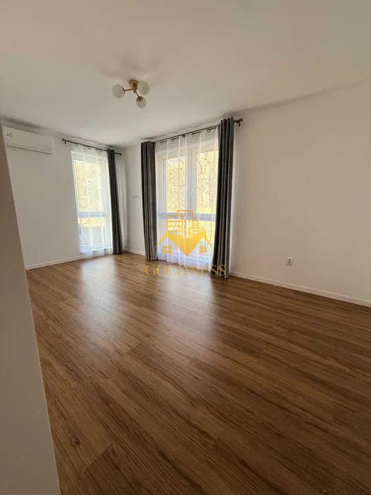 Duplex lux, de închiriat, 5 camere, parcare, curte, terasă,220mp teren - Poză 3