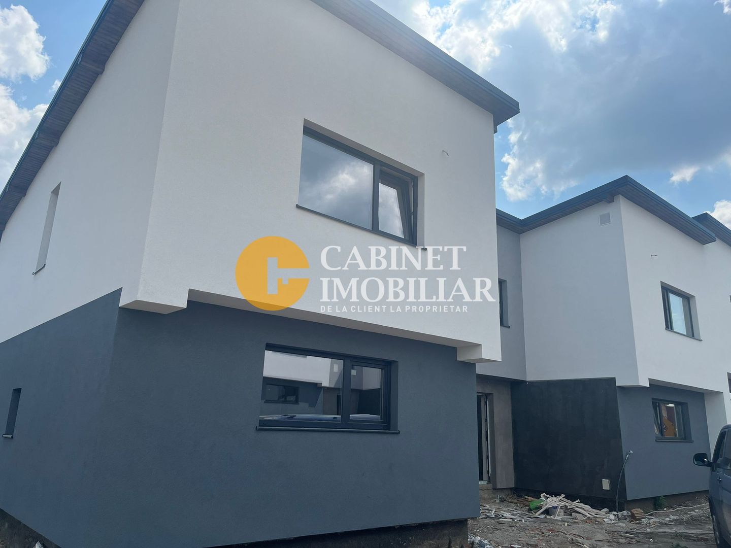 DUPLEX 5 camere Dezvoltator Valea Lupului - Poză 1