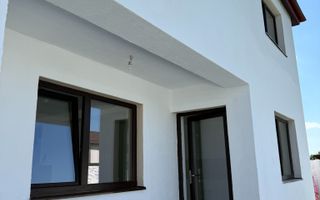 Casă 4 camere Berceni - Poză 2