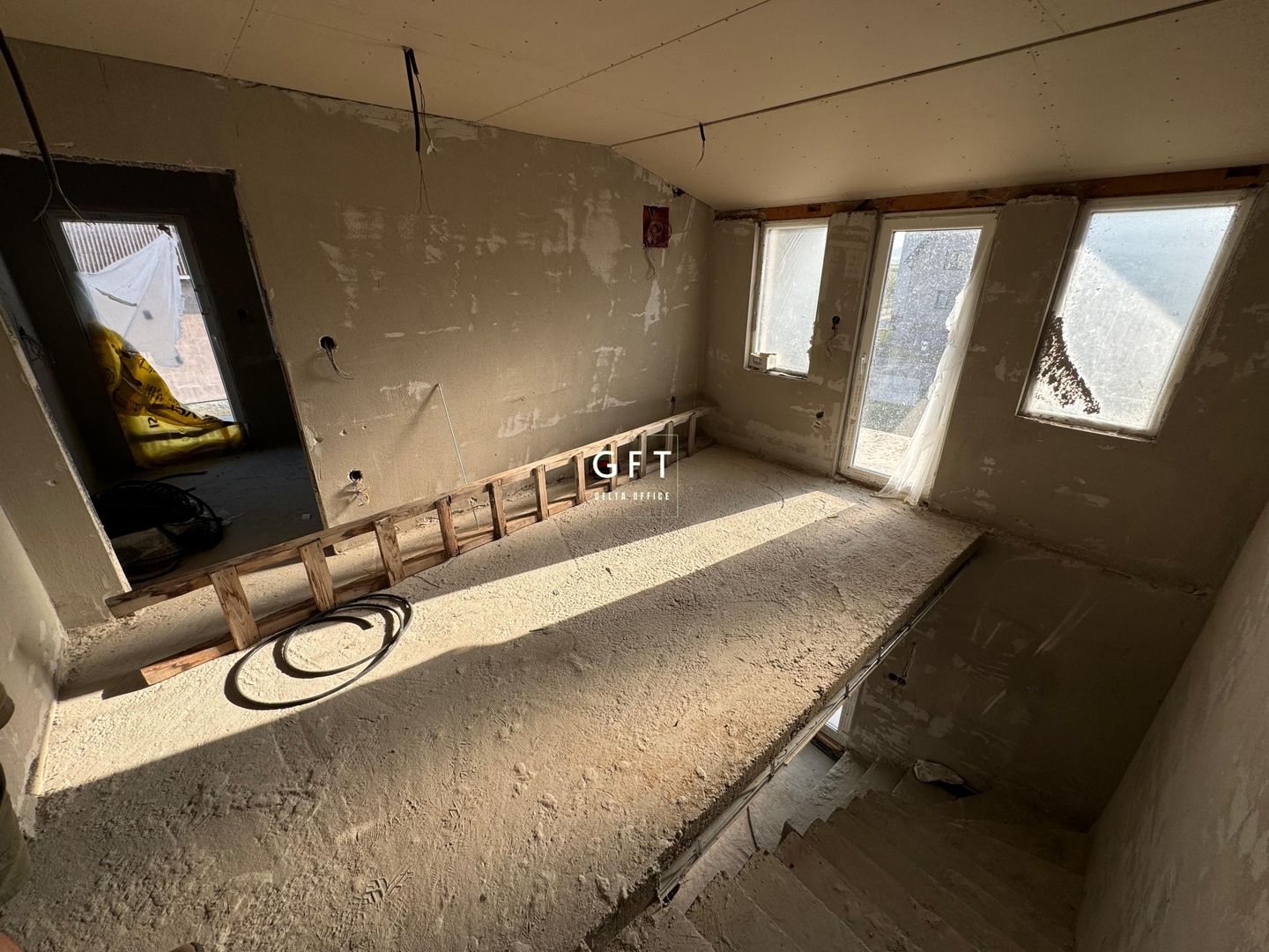 Casa de vanzare la Orheiul Bistritei si teren de 24 de ari - Poză 12