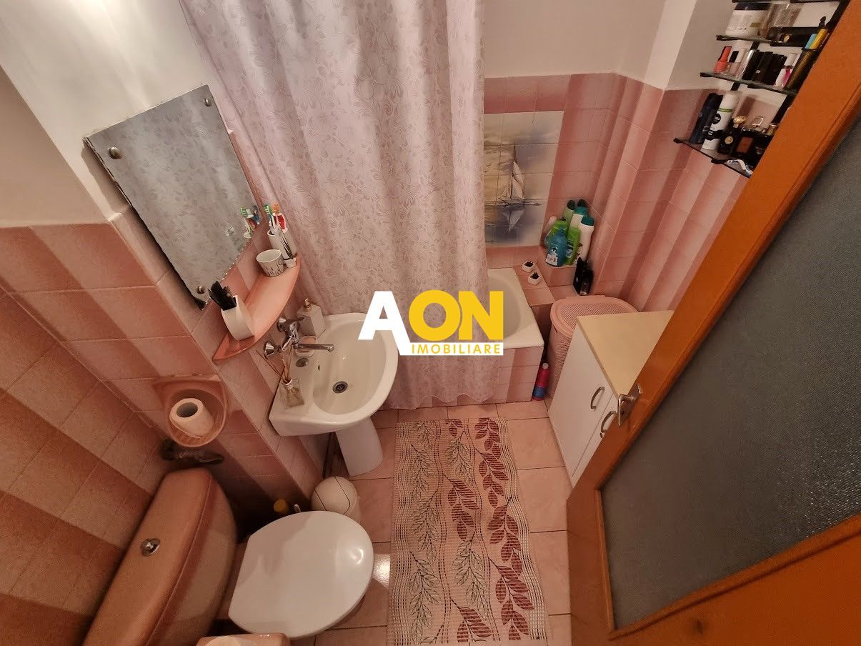 Apartament decomandat cu 3 camere, balcon, Ampoi 1 - Poză 8