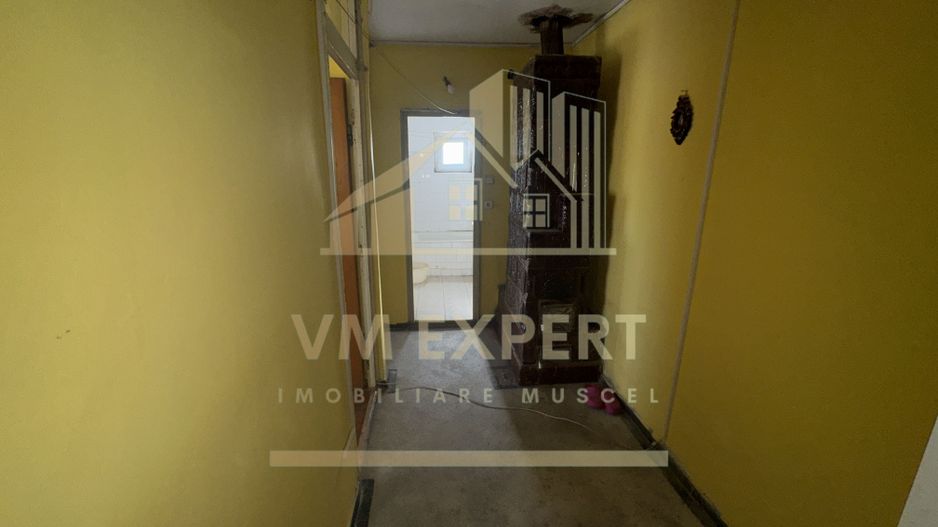 APARTAMENT 3 CAMERE ETAJ 2 CAMPULUNG CARTIER GRADISTE - Poză 4