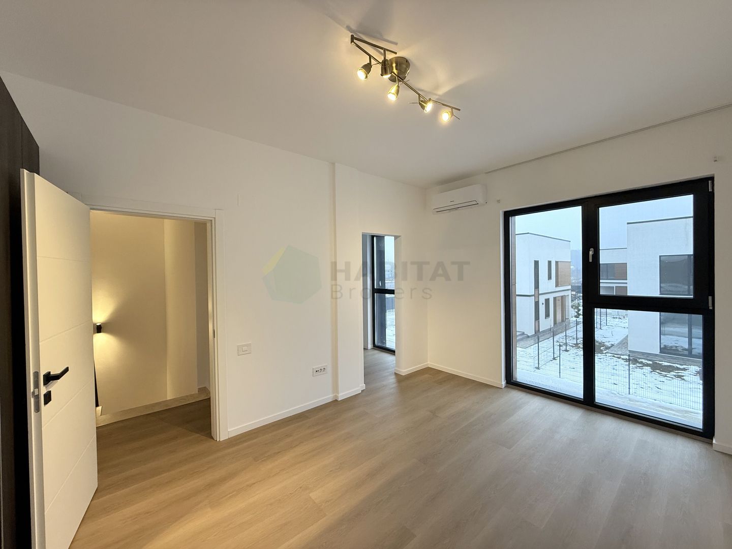 Vila finalizata in Complex Rezidential - Poză 8