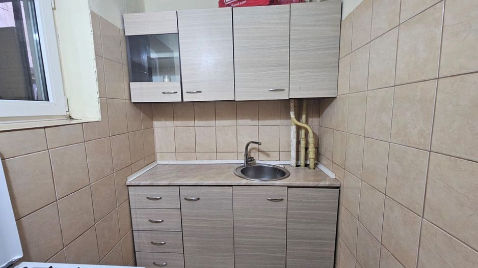Apartament cu 2 camere, etaj 2, Razboieni - Poză 3