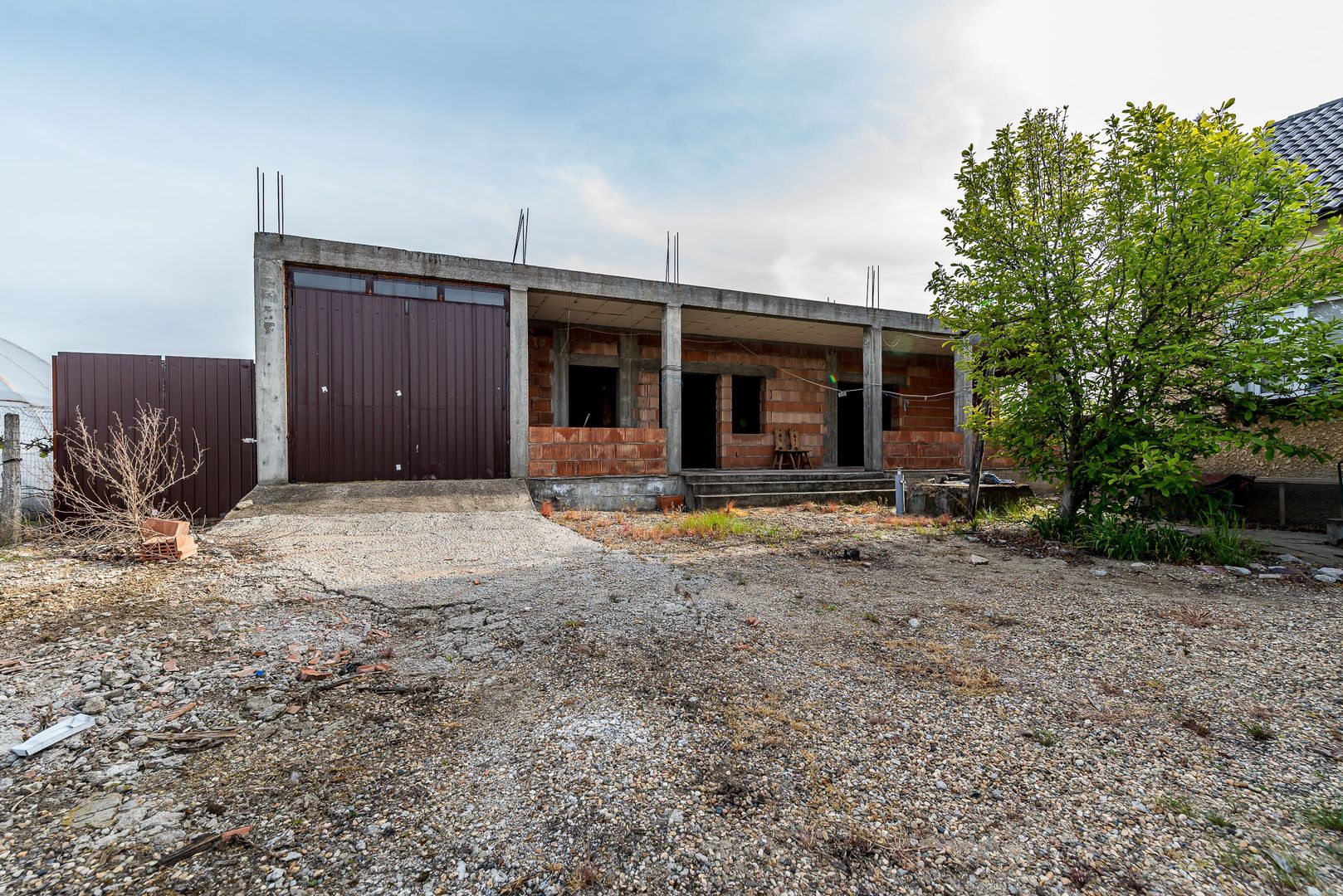 Casă finisată + casă în construcție, la același preț! - Poză 14