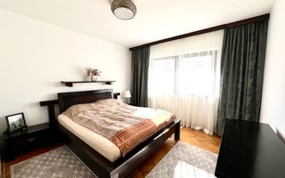 Apartament cu 3 camere, decomandat, Alba Iulia, zona Ampoi 3 - Poză 2