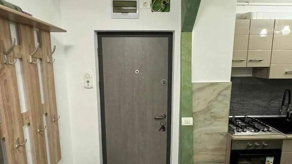 🏠 Vând apartament decomandat – zona Freidorf, lângă Liceul Auto - Poză 2