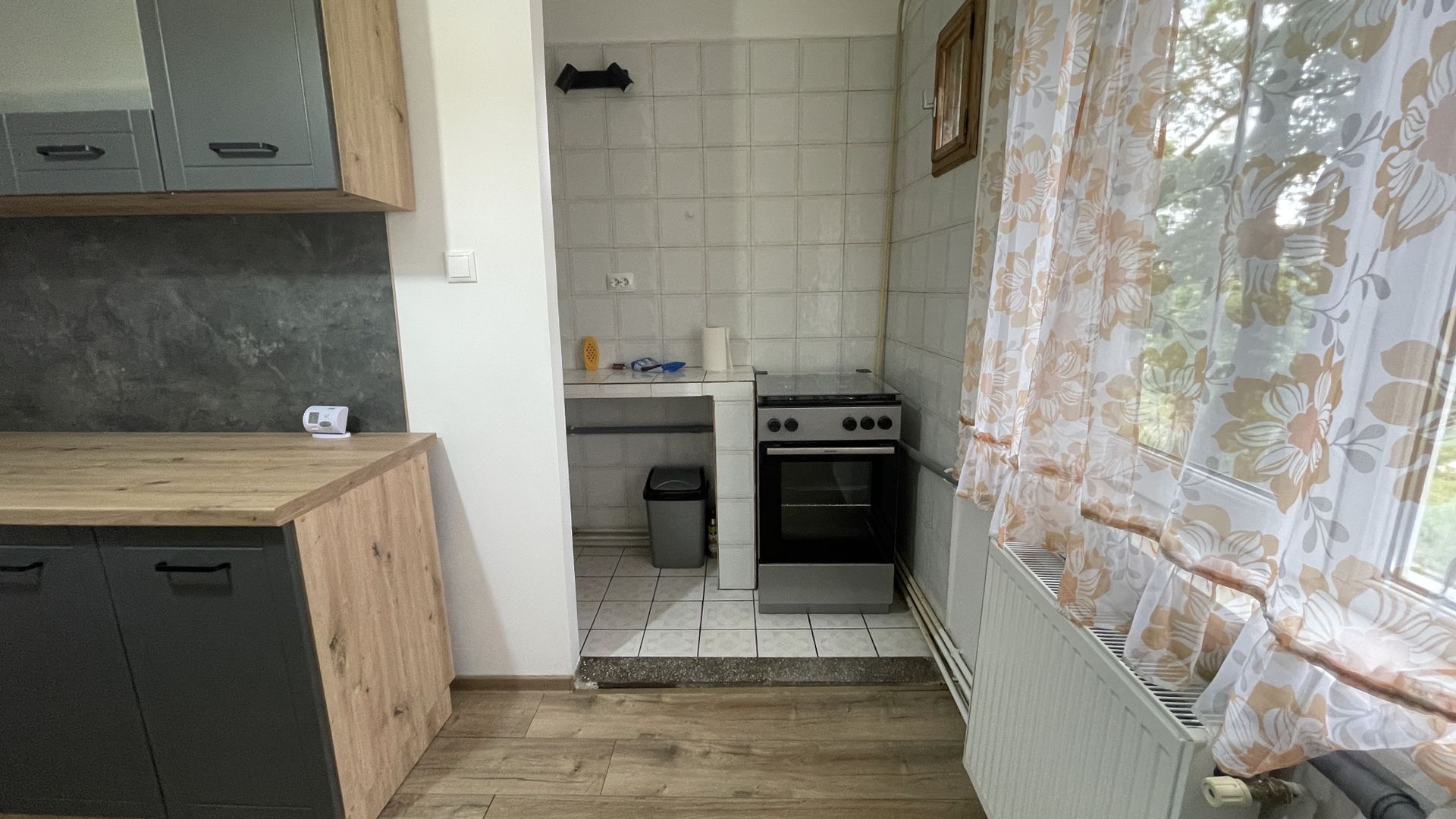 Apartament 2 camere la etajul 1 -zona Bucovina - Poză 10