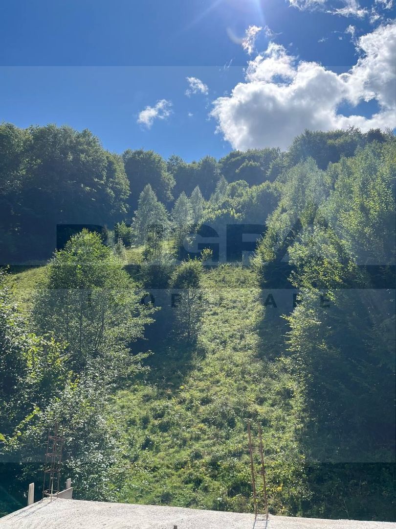 Casa individuala in constructie, pădure & priveliște spectaculoasă - Poză 6