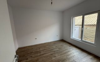 1/2 Duplex Parter Sanmihaiu Roman ,3 Camere,2 Bai,Toate Utilitatile - Poză 5