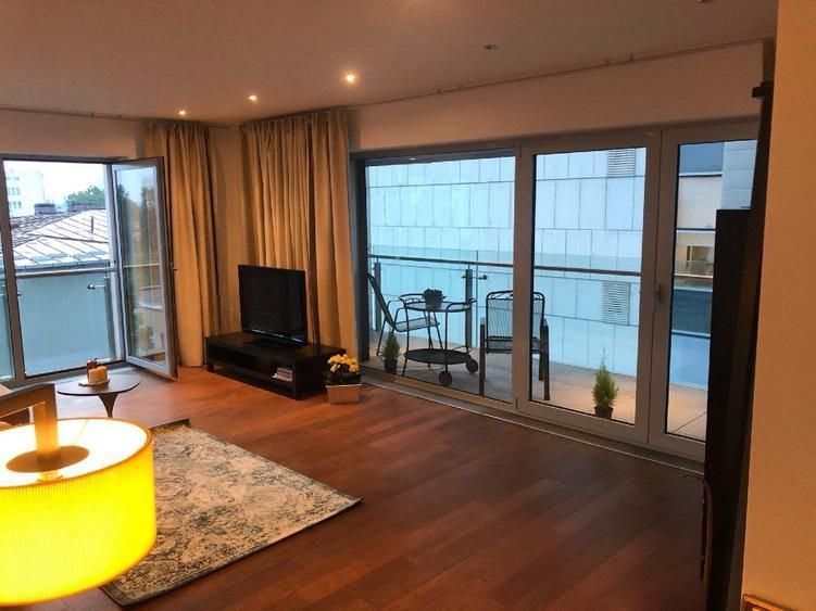 APARTAMENT SUPERB, 2 CAMERE, ARCUL DE TRIUMF - Poză 1