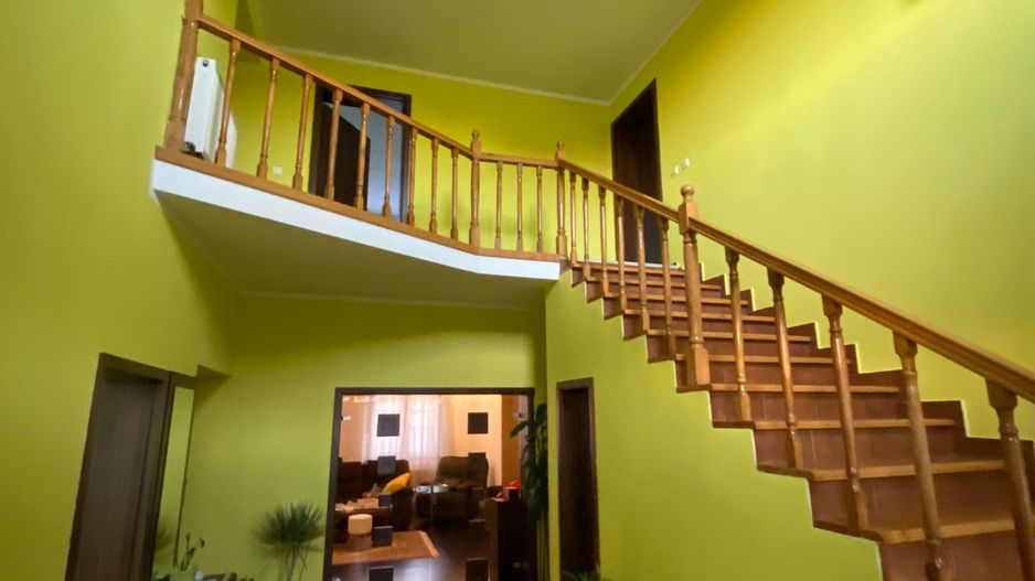 Duplex spațios cu garaj - Poză 18