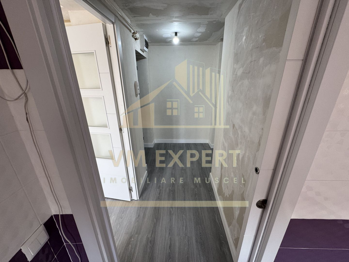 APARTAMENT 2 CAMERE CAMPULUNG, ETAJ 4, CARTIER VISOI - Poză 22