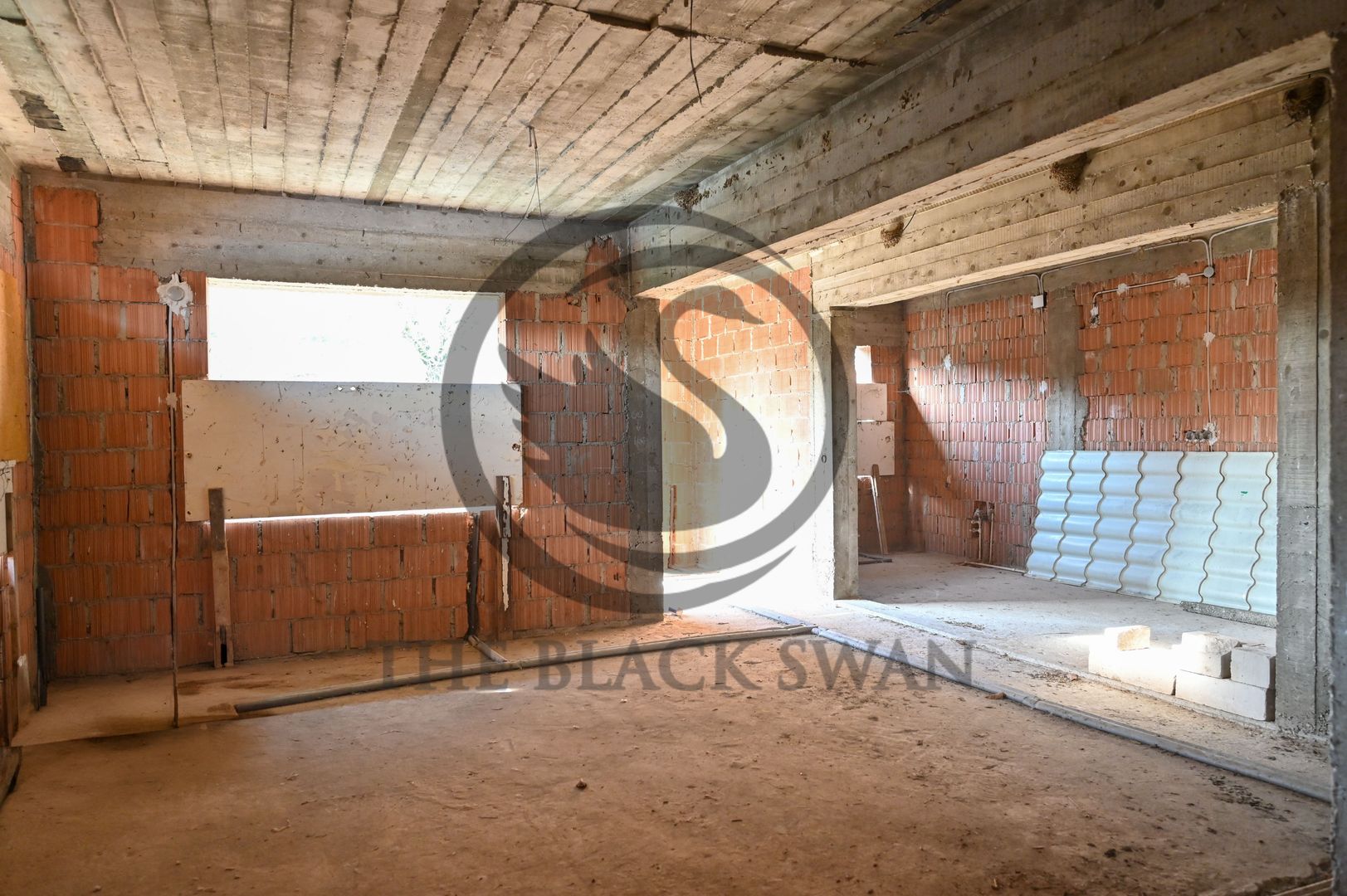 Casa la rosu de vanzare | Iordacheanu - Valea Cucului | Comision 0% - Poză 5