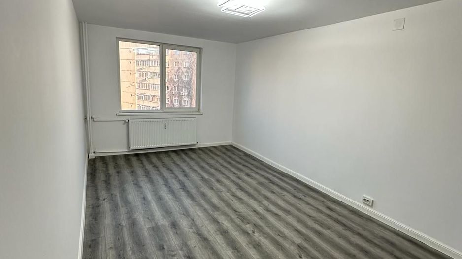 3 Camere 68mp Renovat - Aparatorii Patriei - Contract Parcare - Poză 9