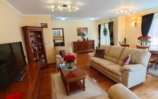 Casa spatioasa. Pretabil si pt. clinica, invatamant, camin varstnici. - Poză 22