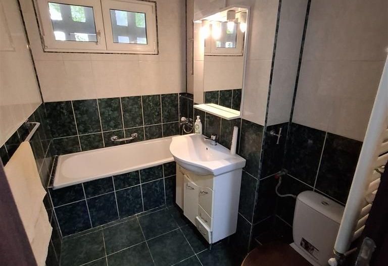 Favorit-Gh Lazar 3 camere parter cu centrala proprie - Poză 23