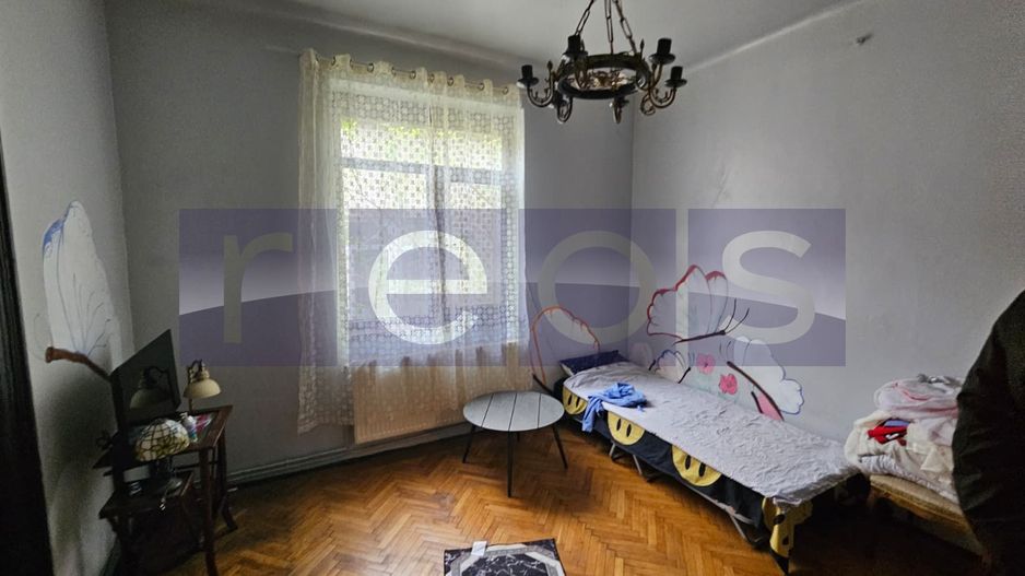 APARTAMENT ÎN VILĂ INTERBELICĂ | 4 CAMERE SPAȚIOASE | CURTE + CENTRALA PROPRIE | - Poză 4