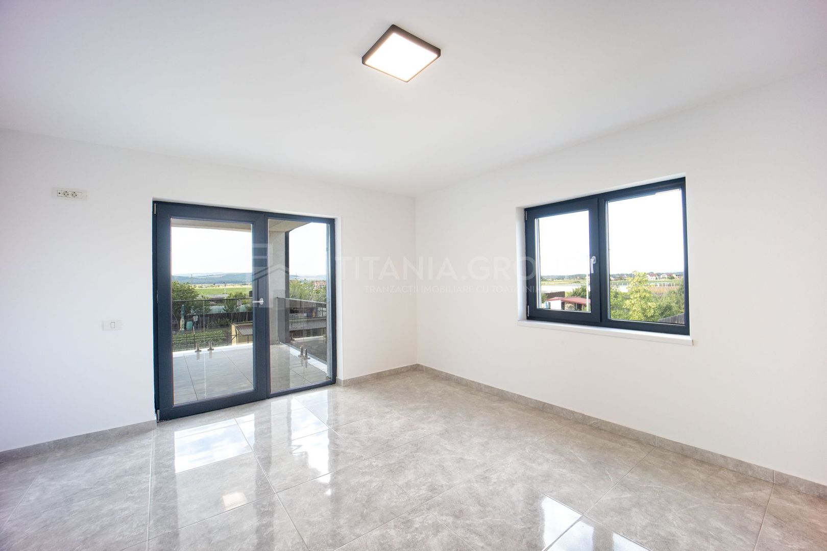 Prestigiu si eleganta! Proprietate de LUX, cu garaj si piscina -Harman - Poză 21