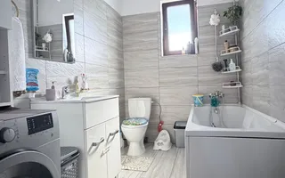 CASĂ INDIVIDUALĂ  DOMNESTI I COMPLEX PRIVAT | TEREN 430 MP | MOBILATĂ ȘI UTILATĂ - Poză 11