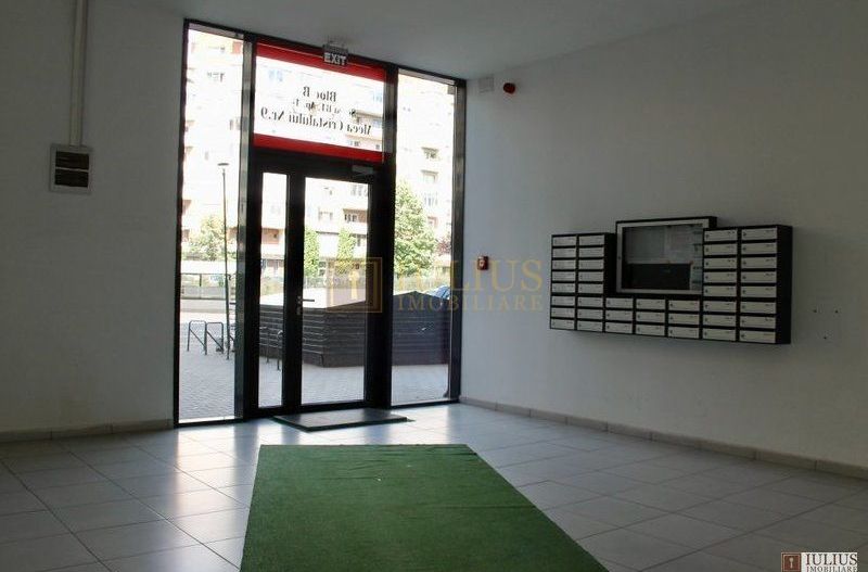 Complex URANUS PLAZA, zona Soarelui; rulouri electrice. - Poză 20