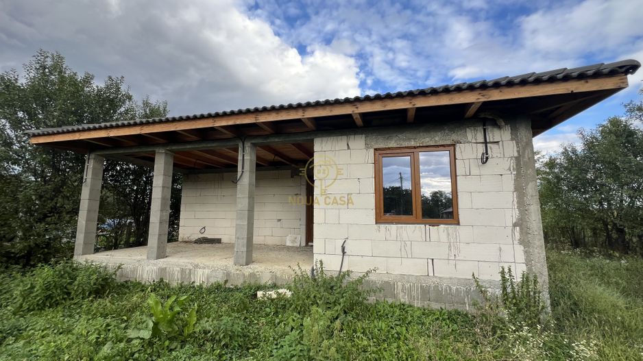 !LISTARE NOUA! Casa de vanzare in Comuna Lazuri /Teren 3800MP - Poză 2