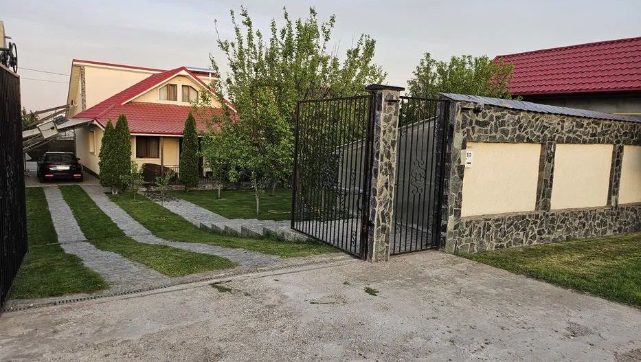 Casă spațioasă și primitoare, gata de mutare! Tulucesti! - Poză 3