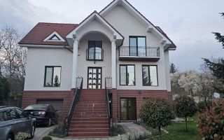 Vila  Oradea zona Iorga 420 mp ,teren 2000 ml - Poză 1