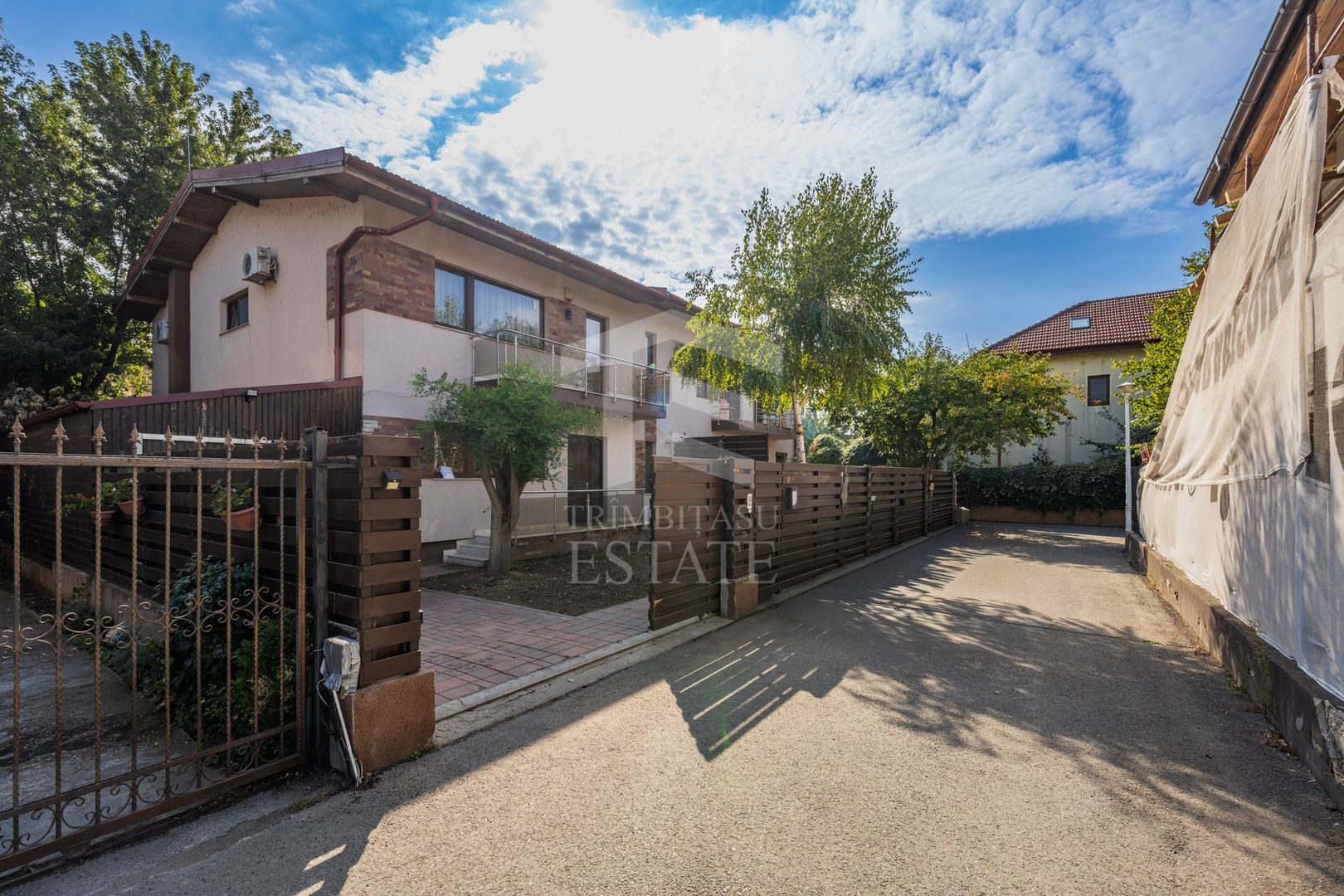 Vila superba 200 mp Fundeni Dobroesti - Complex privat - Lot 270 mp - Poză 1