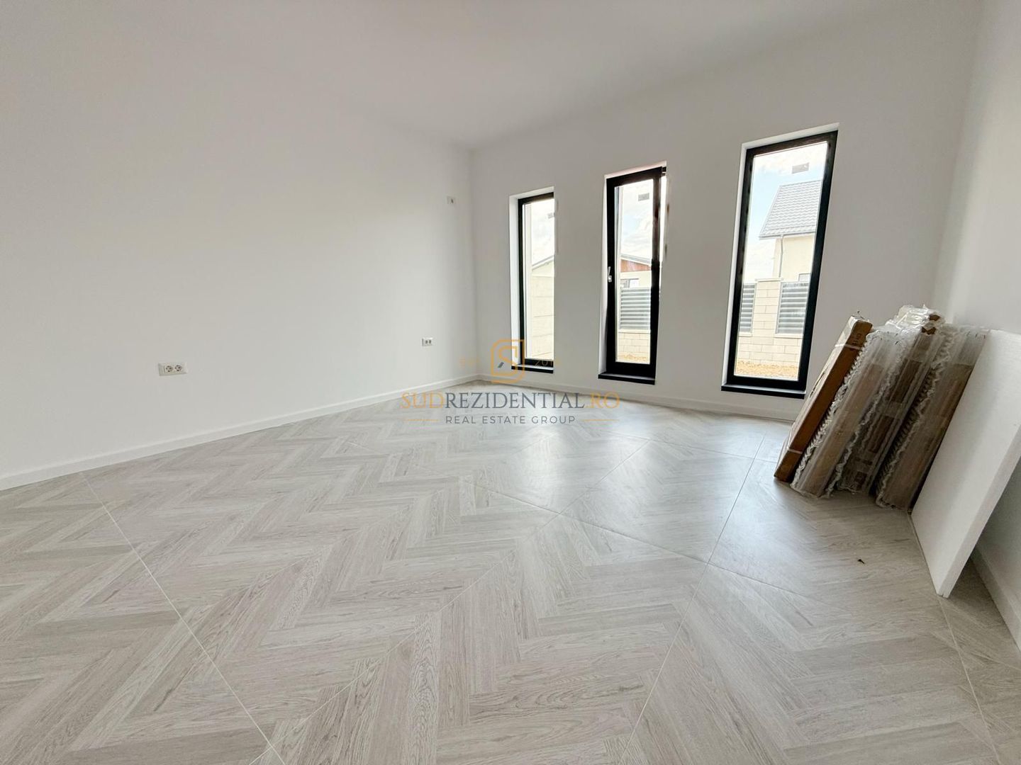 Casa individuala / Teren 427mp / 4 Camere / 2 Bai - Poză 10