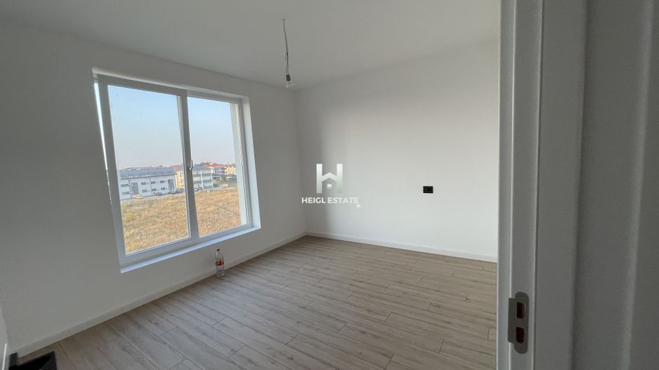 Apartament cu 2 camere tip penthouse in Braytim - Poză 4