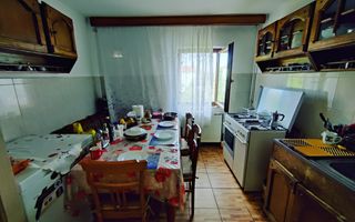 APARTAMENT SEMIDECOMANDAT  2 CAMERE CALEA ARADULUI - Poză 3