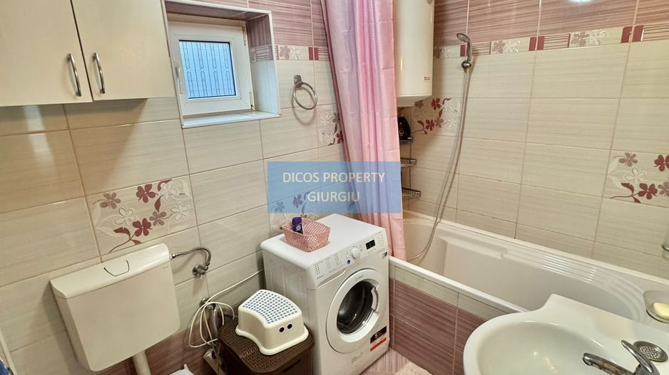 De vânzare casă cu 4 camere, garaj - Poză 7