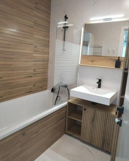 Apartament 2 camere lux, piscină, grădină, parcare suprateran - Poză 16