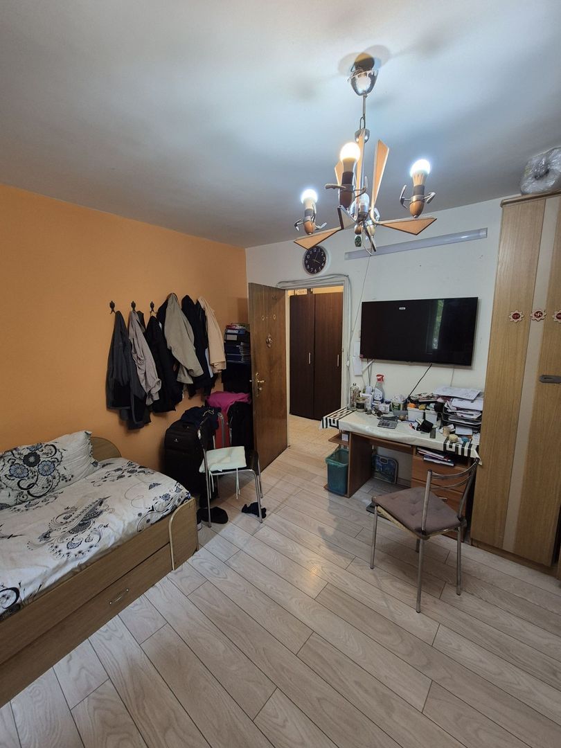 Vanzare Apartament 2 Camere Bd. Unirii la intersectia Nerva Traian cu O. Goga - Poză 3