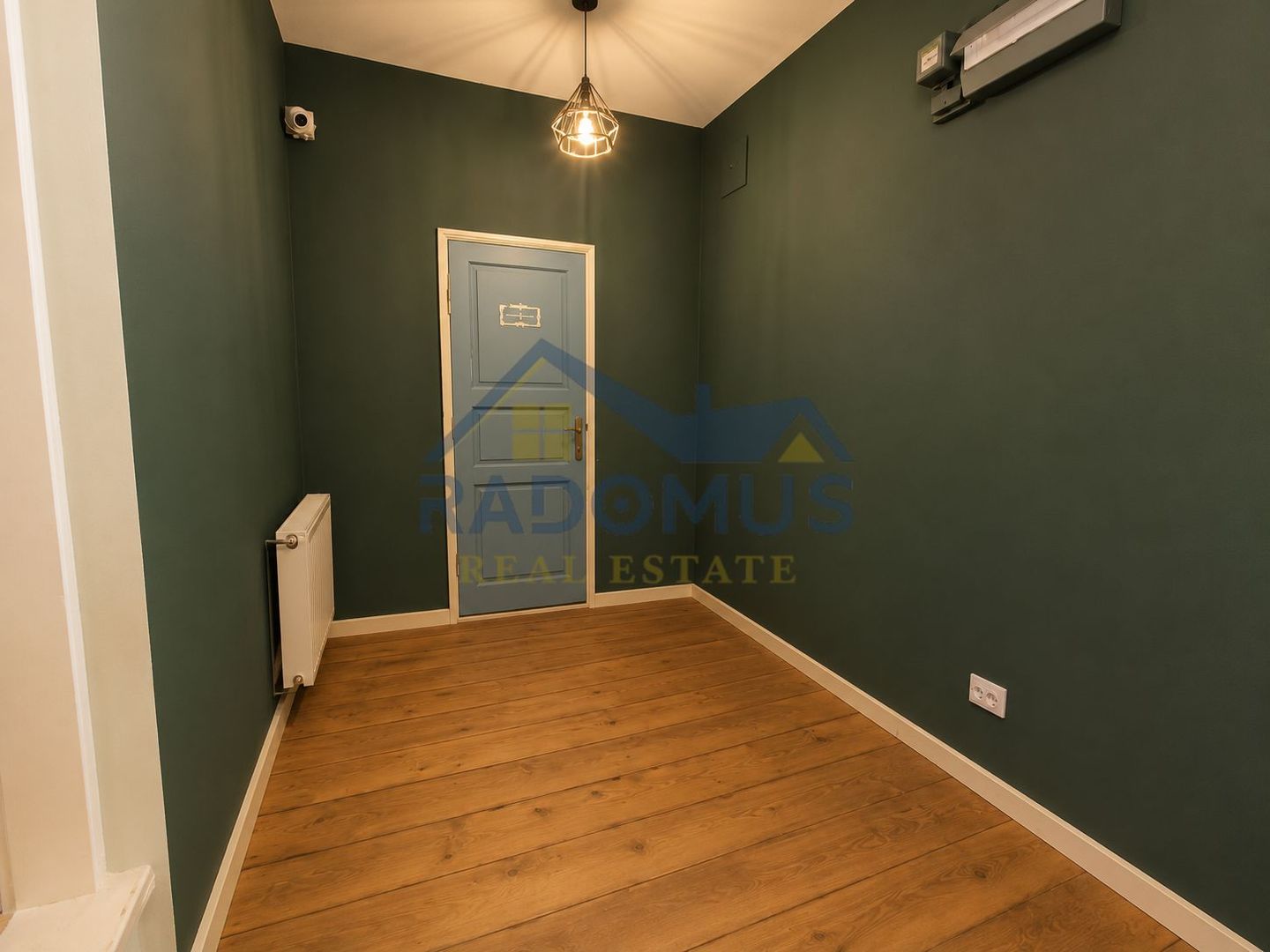 Spațiu Comercial | Centru | 3 Camere | 100 mp | Etaj 500/ Mansarda 400 - Poză 14