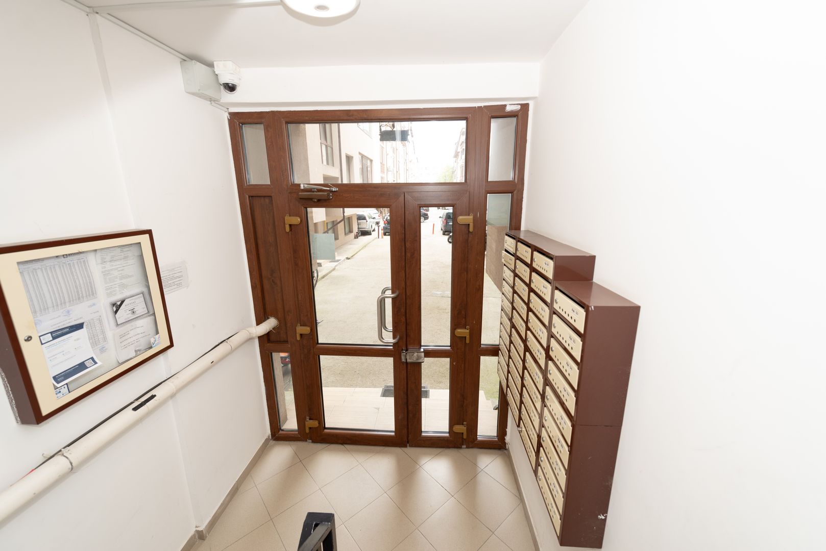 Garsoniera decomandata, 2014, mobilata si utilata, centrala, balcon - Poză 13