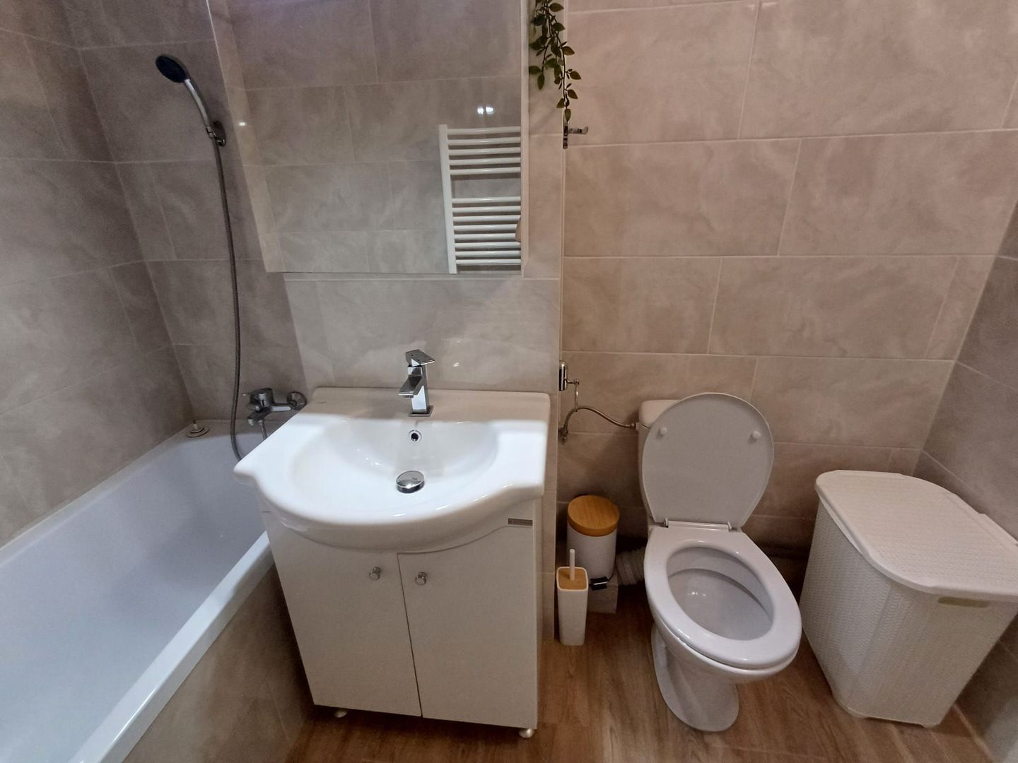 Steaua | 2 Camere | Decomandat | Centrala Proprie. - Poză 7