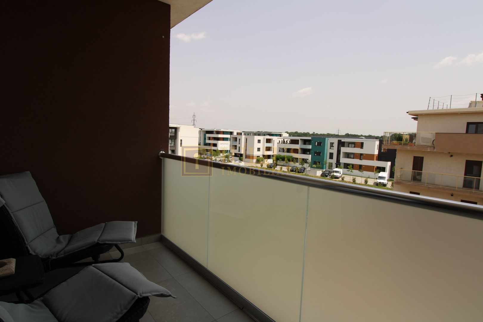 Apartament 2 camere, 3 balcoane, loc de parcare, centrala proprie, Dumbravita - Poză 6